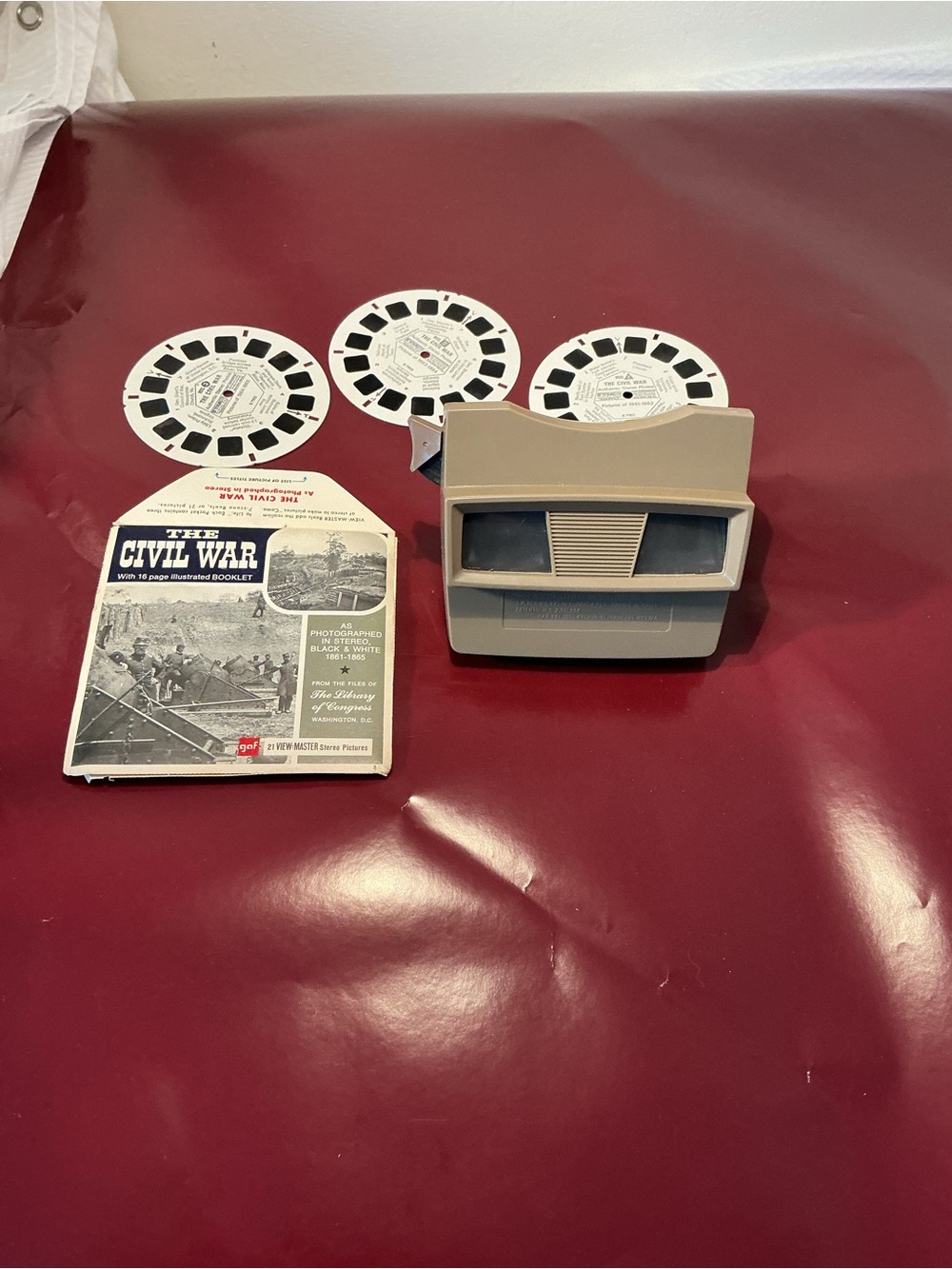 Vintage Film Viewer in Beige with Reels and Booklet